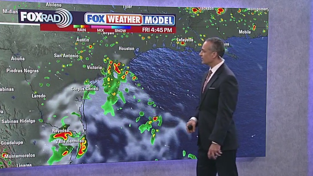 Houston weather: Weekend rain chances, tracking Tropical Storm Erin