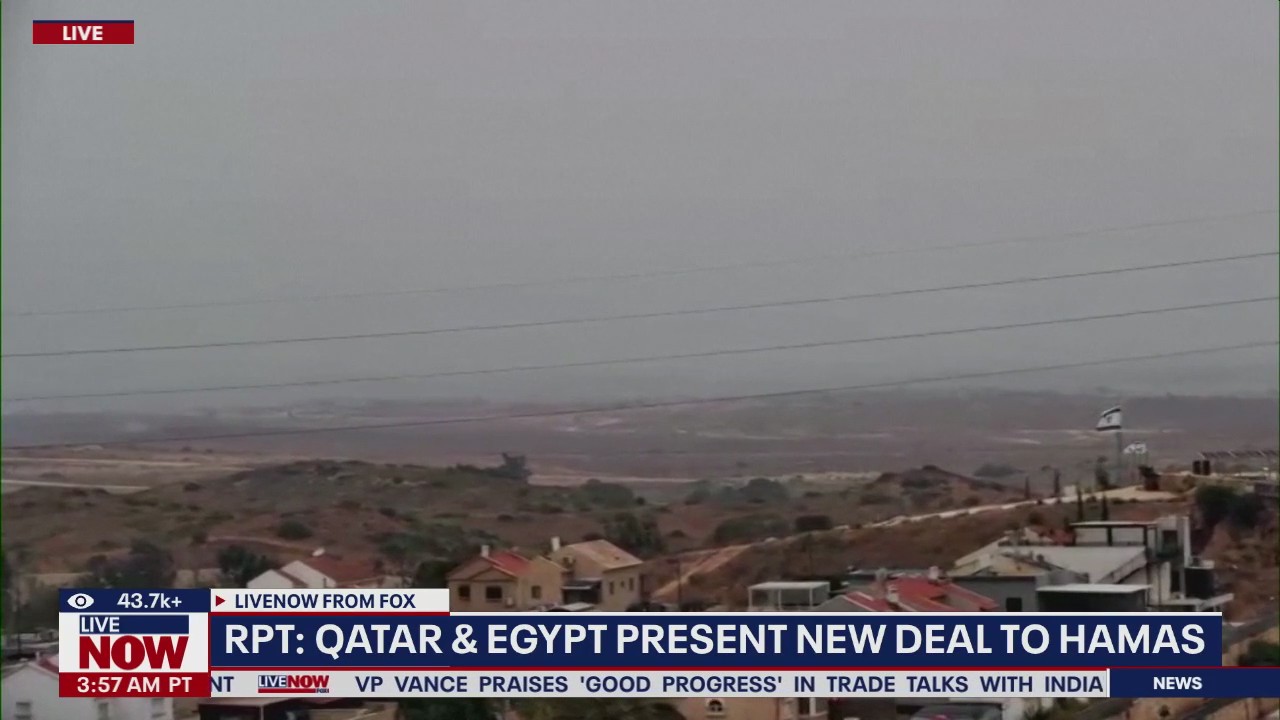 Report: Qatar & Egypt present new deal to Hamas