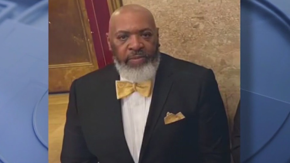 Hijacked bus: Daughter remembers father killed