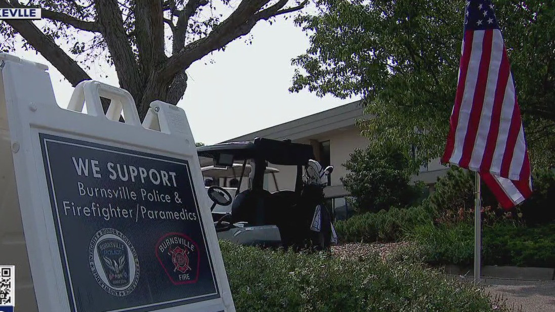 Birdies Fore Badges event honors Burnsville first responders