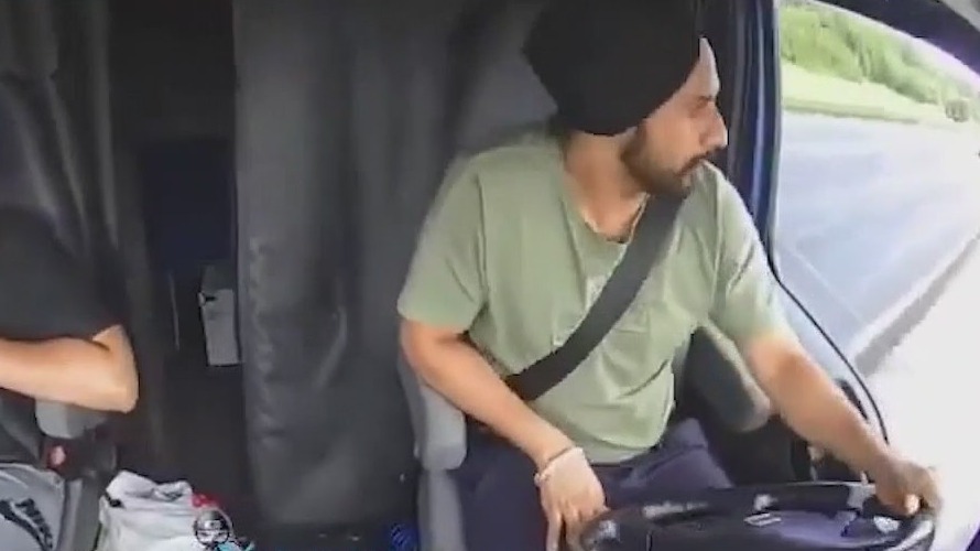 Florida po smrtonosni nesreči zaostruje nadzor nad tovornjakarji brez dokumentov