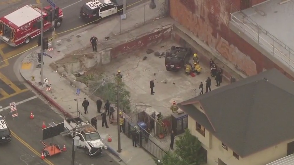 Police chase ends in violent crash