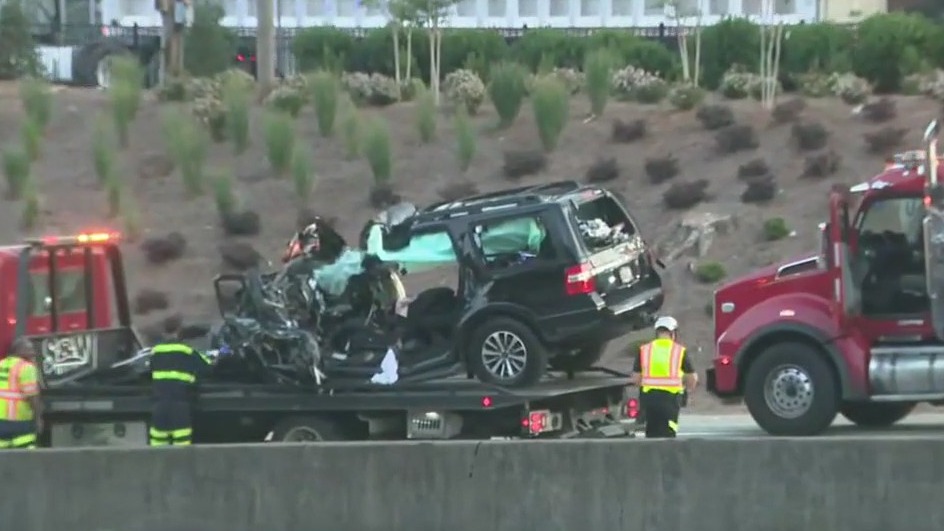 Multiple vehicles involved in deadly crash
