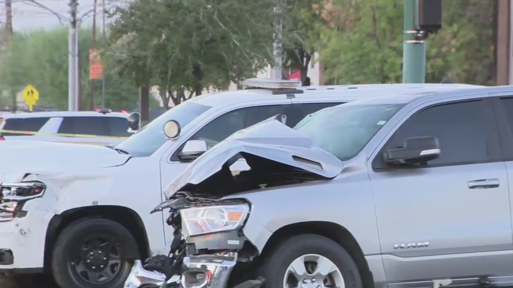 Phoenix officer involved in crash
