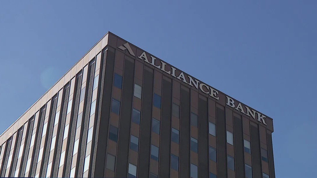 Alliance Bank Center in downtown St. Paul gets new owner