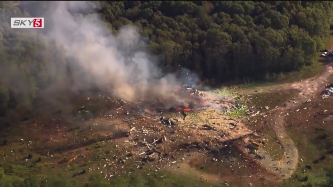 Blasts at Tennessee explosives plant leaves 19 people missing