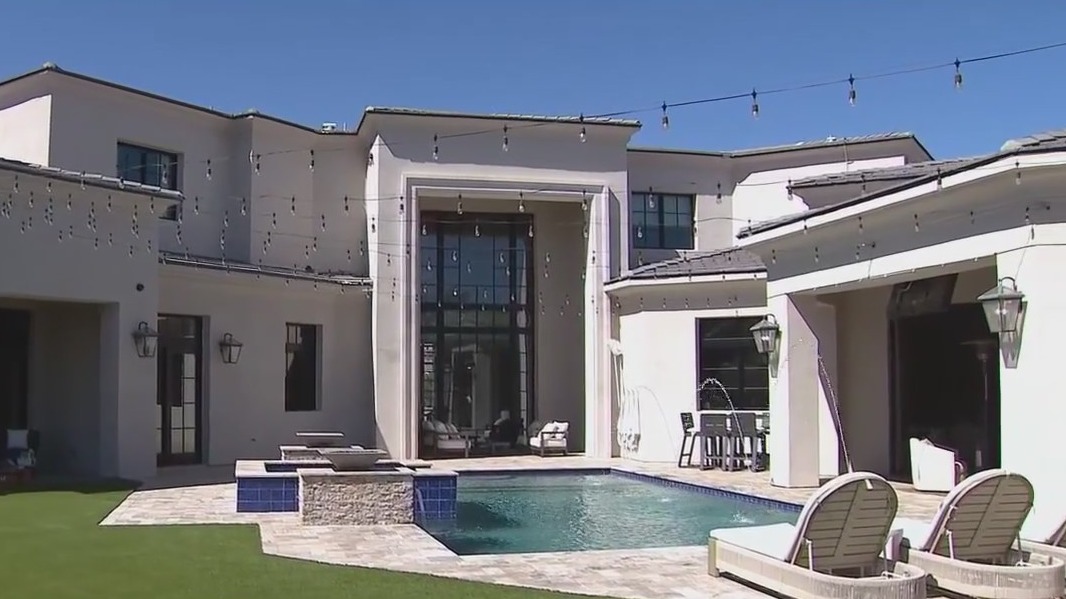 Beautiful Chandler home l Cool House