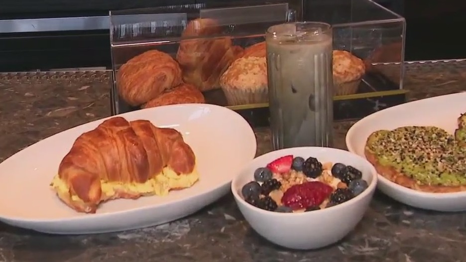 Coffee and breakfast at Codependent
