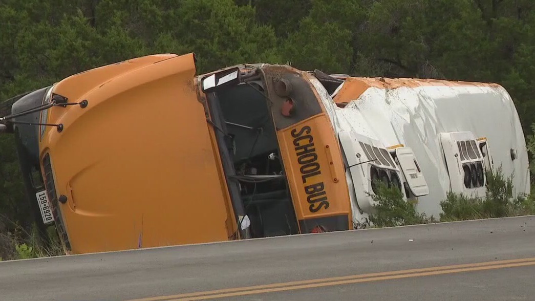 Leander ISD bus rollover crash: District making seatbelt policy changes Leander ISD bus rollover crash: District making seatbelt policy changes