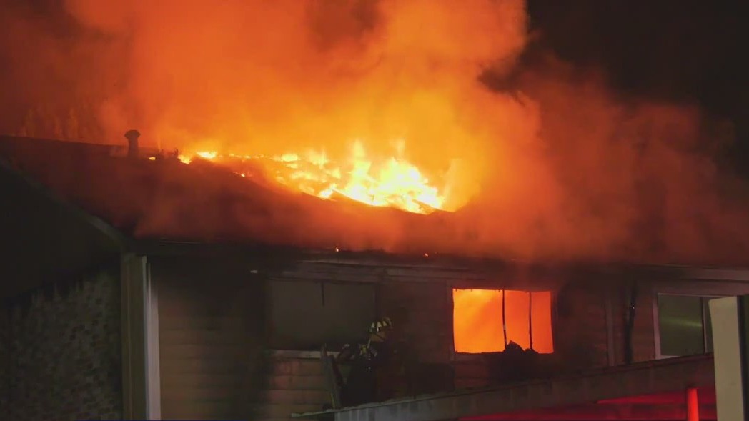 2 children killed in Houston apartment fire