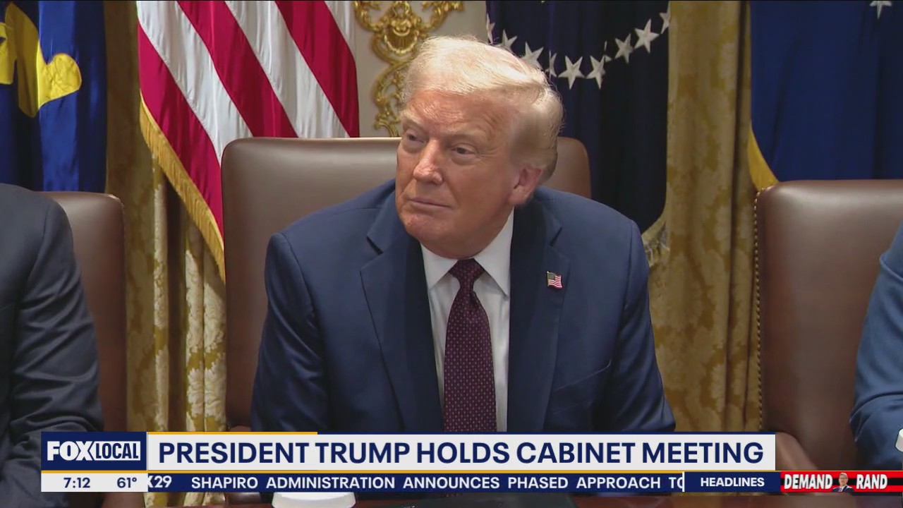 Trump talks crime, international wars in marathon cabinet meeting