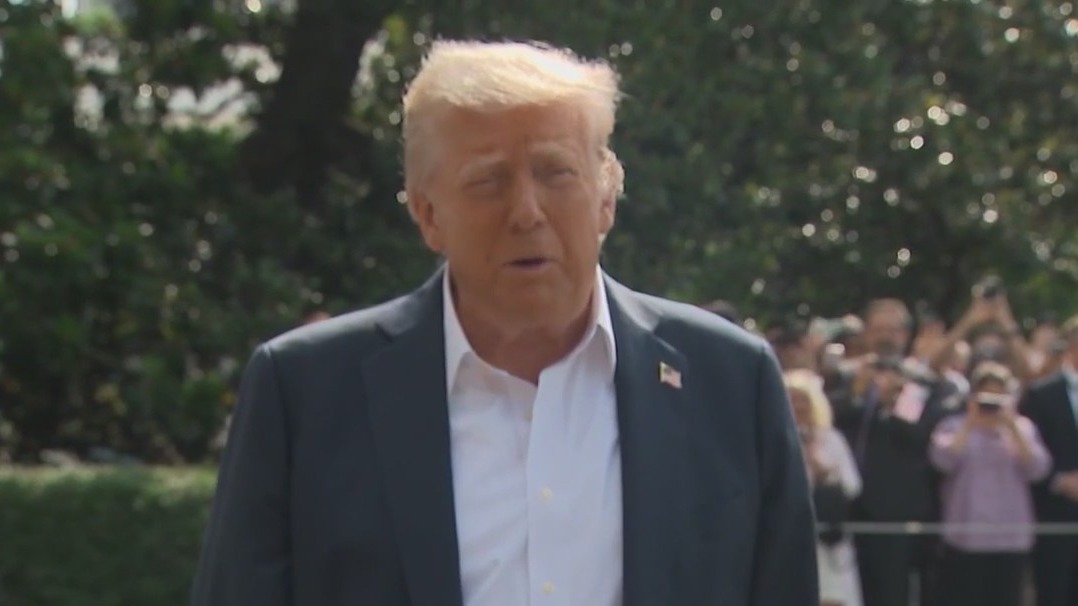 Trump tours Texas flash flooding areas