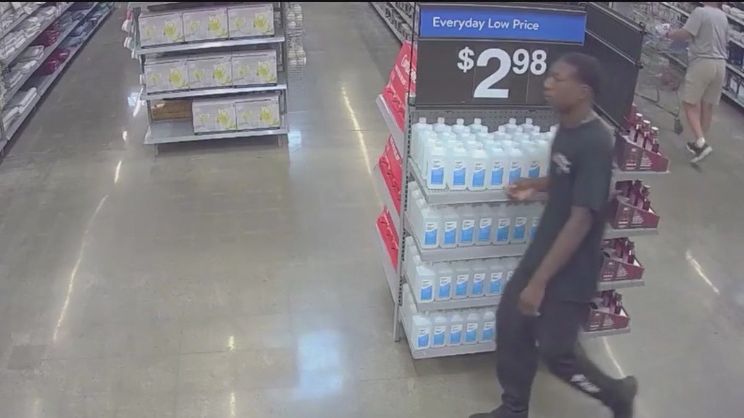 Peachtree City store groping arrest