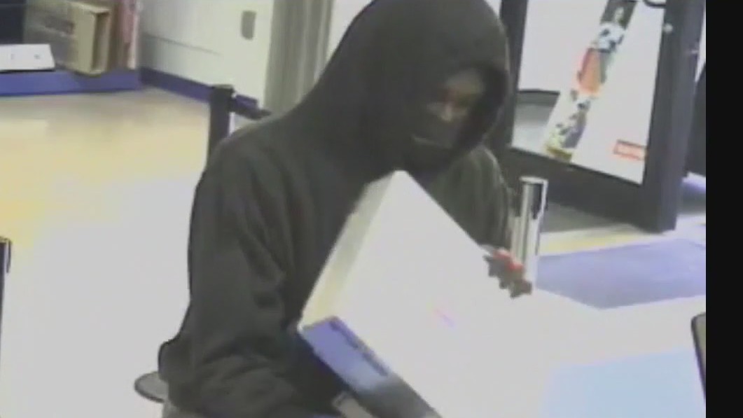 Armed robbery at Richmond post office