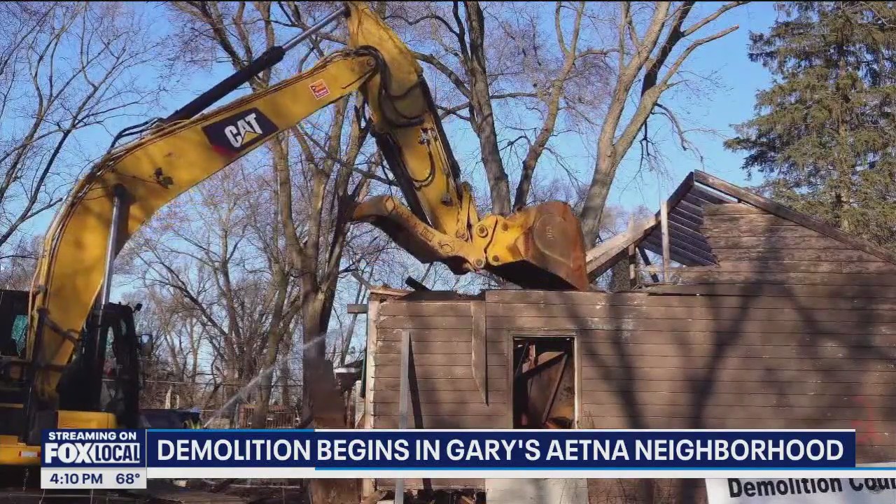Gary, Ind., demolishing 24 old, abandoned buildings