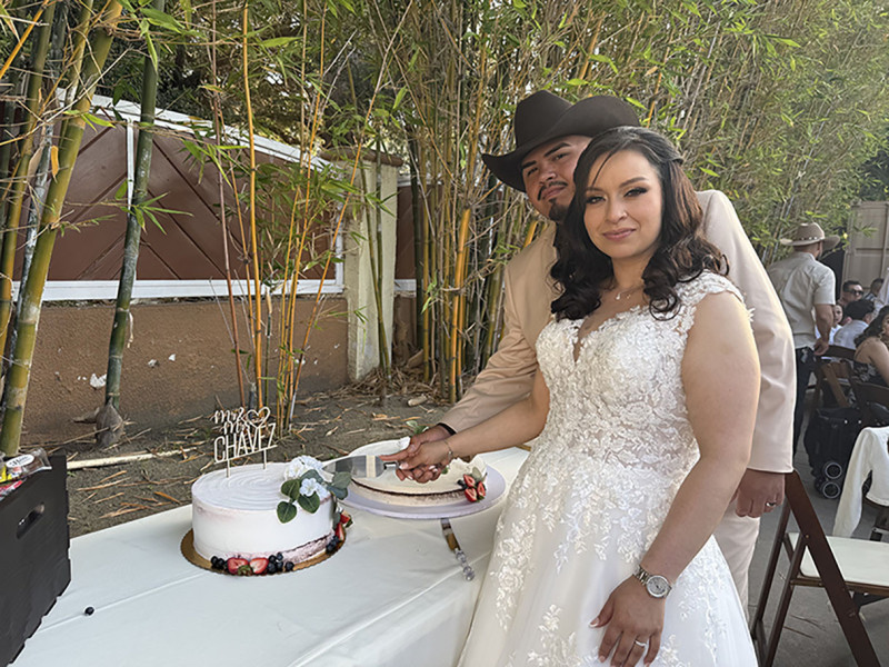 Woman gets married after lifesaving surgery
