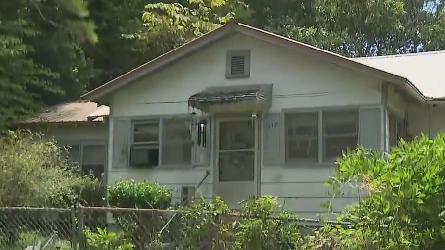 LaGrange woman arrested for leaving child with special-needs locked in room