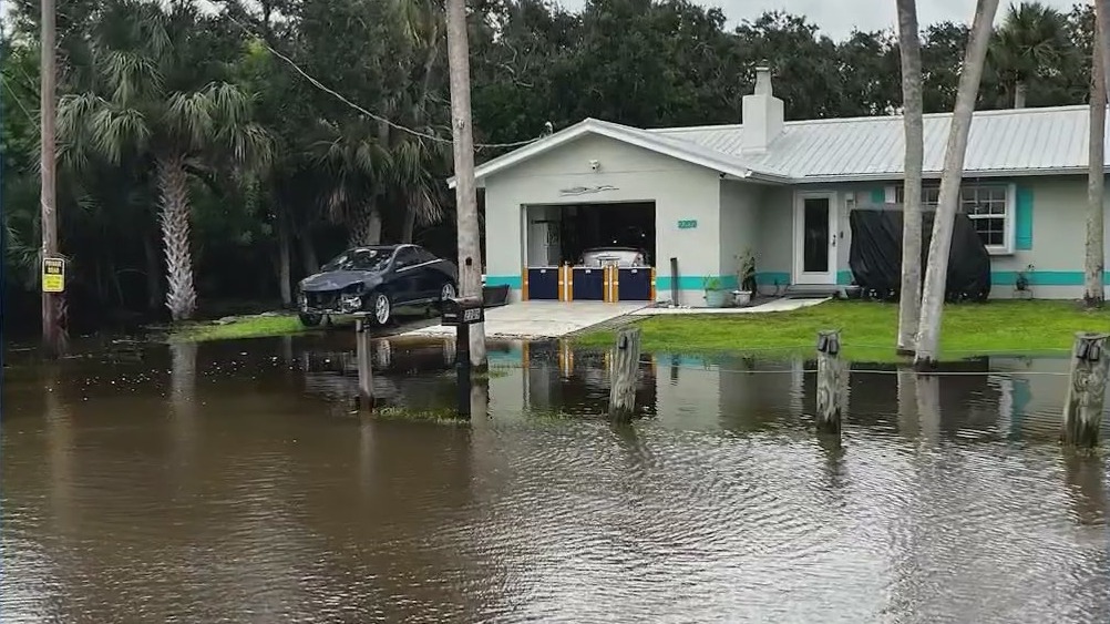 Heavy rain, king tides flood Flagler Beach neighborhoods