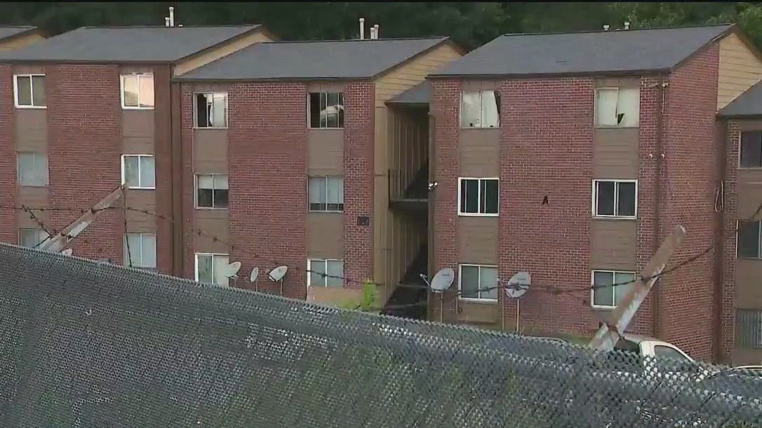 Residents frustrated over lack of AC at complex