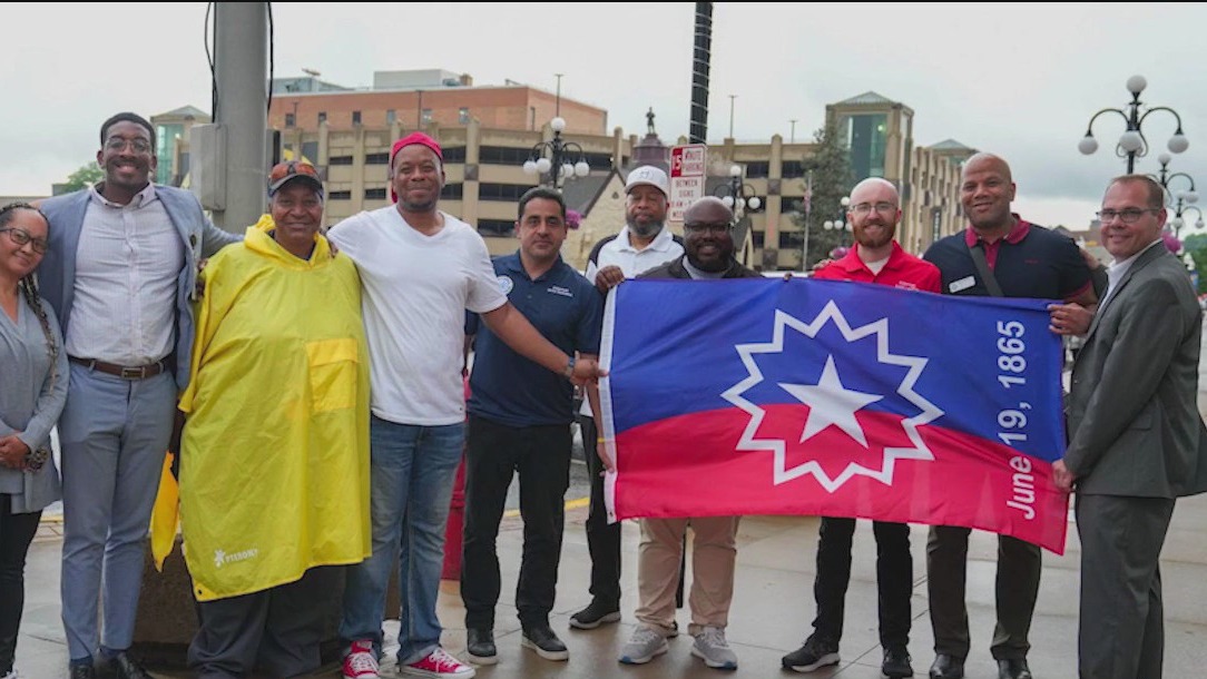 Aurora mayor faces backlash over Juneteenth flag flap