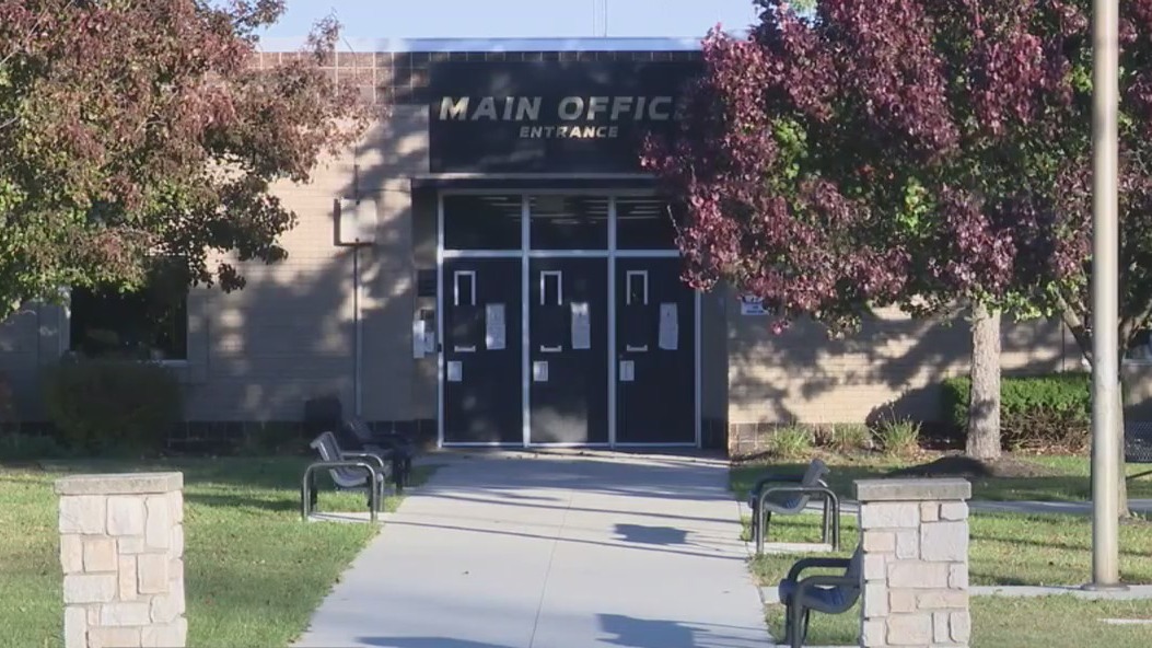 Taylor teacher on leave, accused of making inappropriate comments