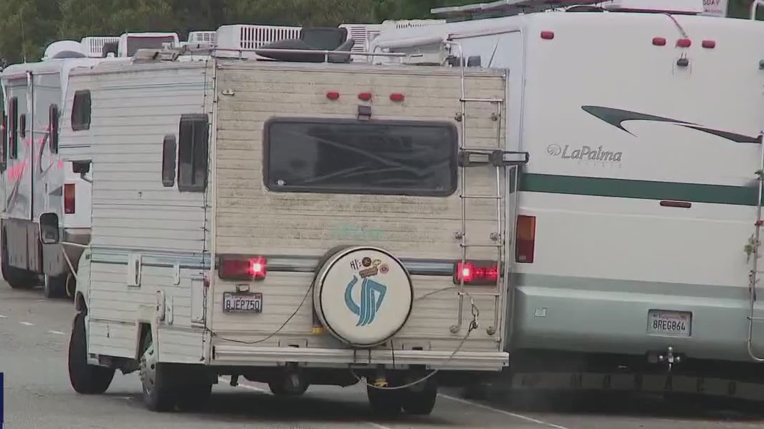 SF passes RV ban, impacting unhoused families