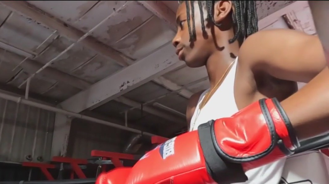 Teen boxer joins ‘family business’