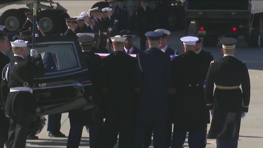 Jimmy Carter arrives at Capitol Rotunda