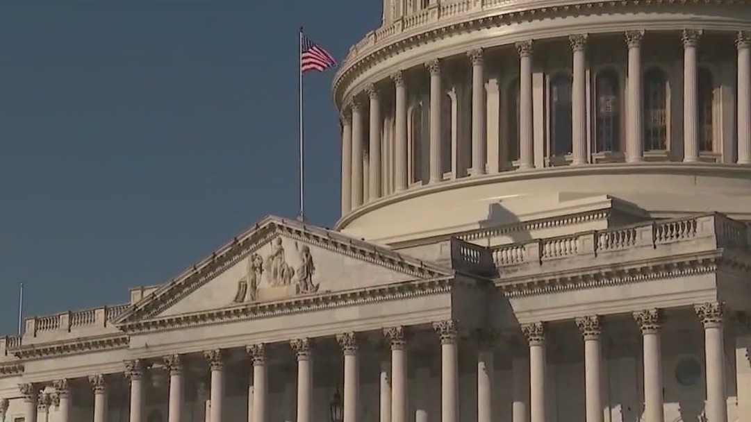 Ossoff supports bipartisan stock trade ban bill