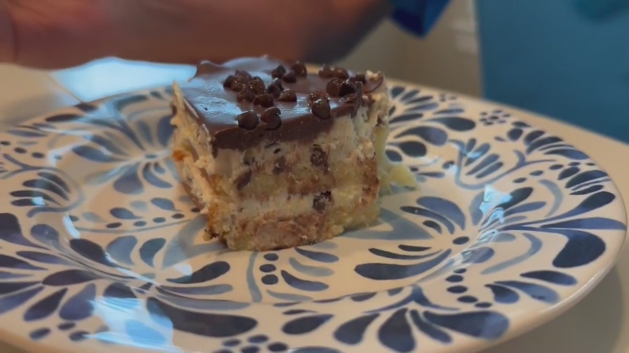Allison's Cooking Diary: Cannoli Cake