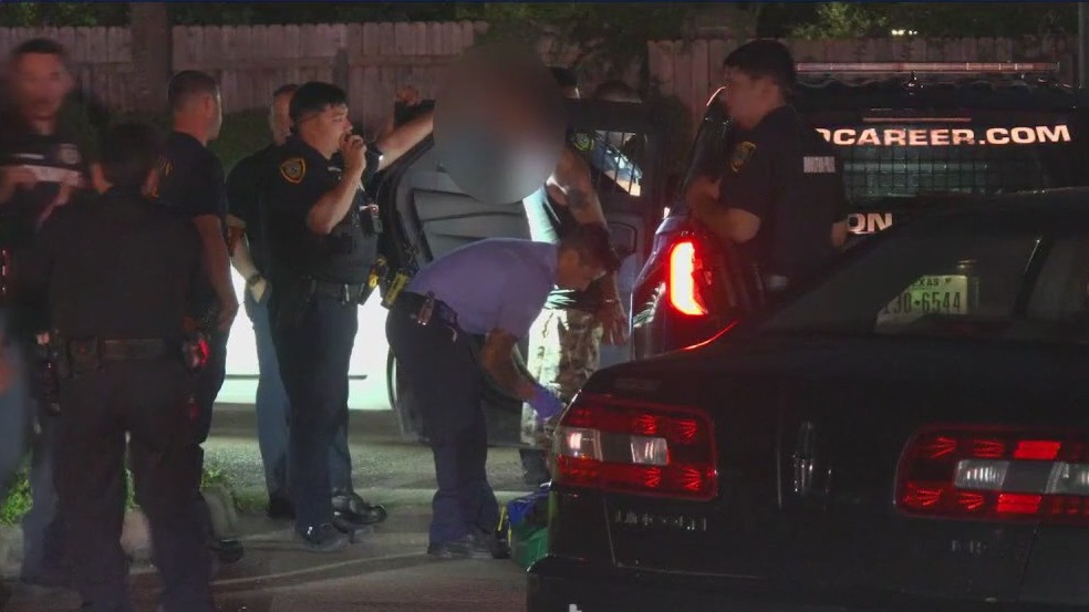 PREVIOUS COVERAGE: Man accused of posing as ICE officer during Houston robbery