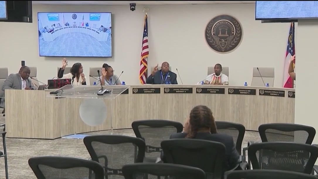 South Fulton police chief to be placed on leave