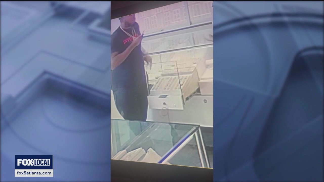 Newnan police look for suspect who uses sleight of hand to steal