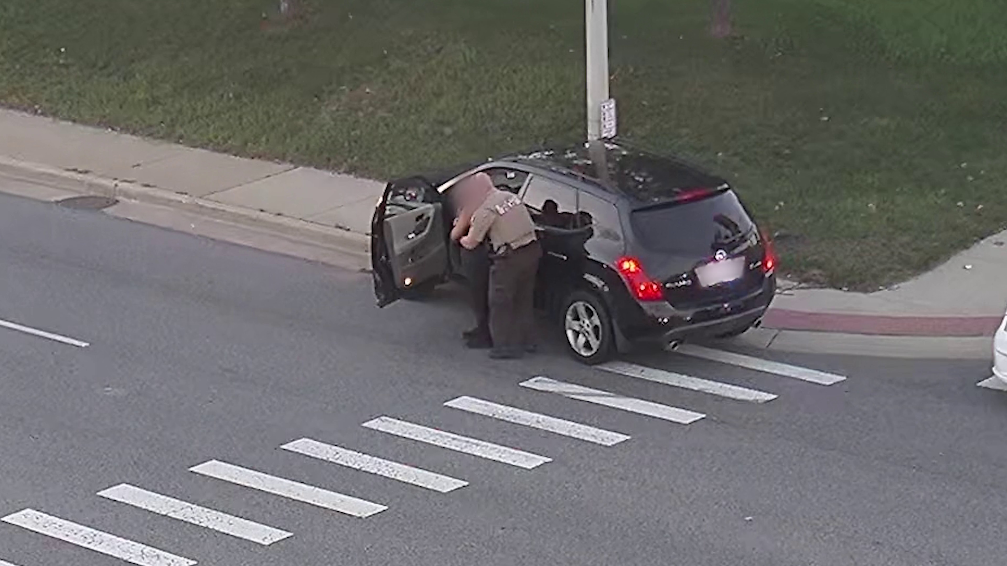 Cook County sheriff's deputy saves choking driver in Ford Heights