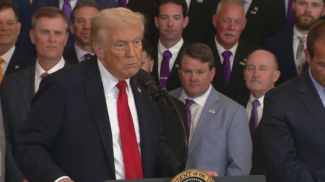 Government shutdown: Trump meeting with GOP leaders