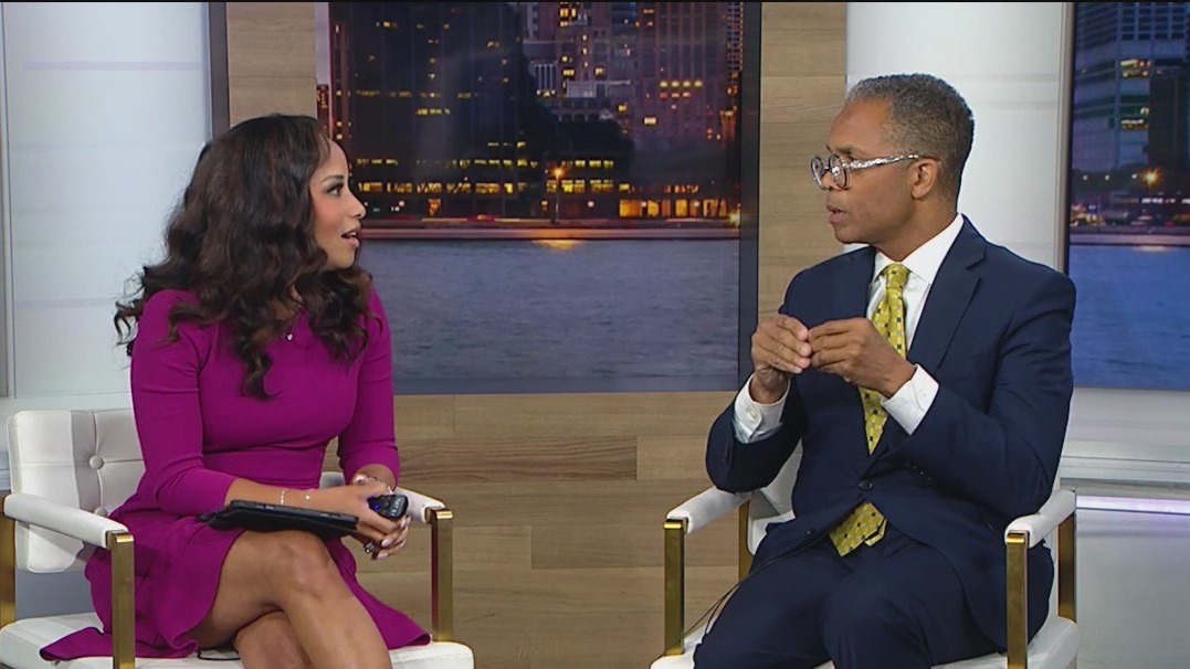 Jesse Jackson Jr. breaks silence on comeback bid in live interview with FOX 32