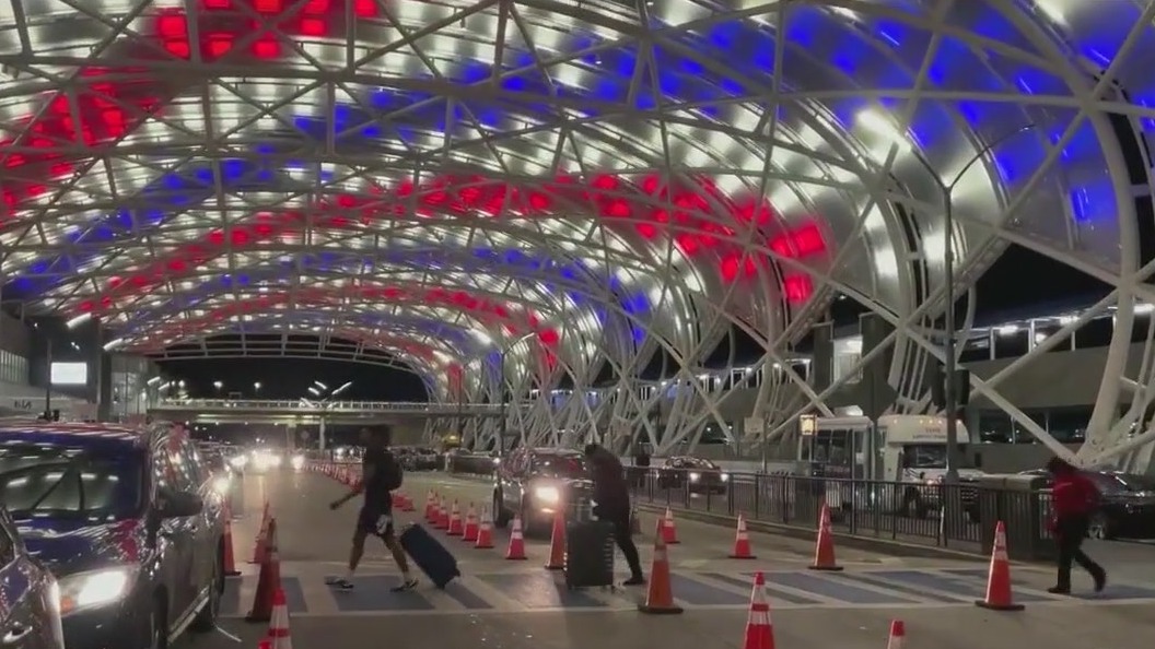 Fourth of July travel heats up at Atlanta airport