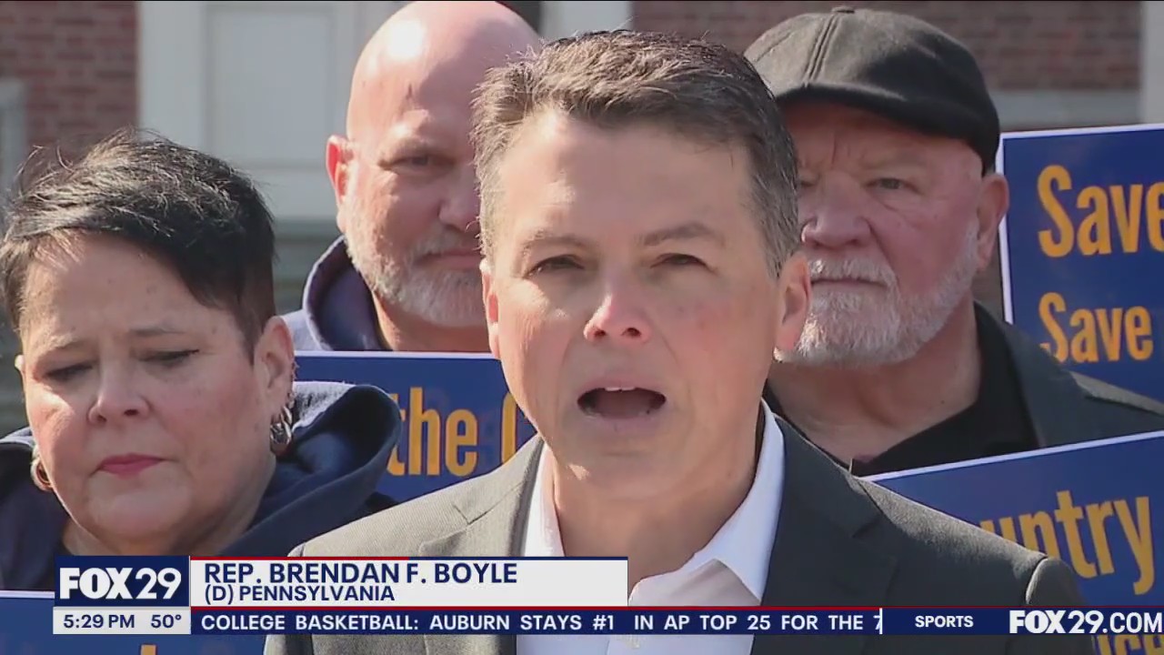 Philadelphia Federal Workers Rally with Congressman Boyle to condemn employee layoffs