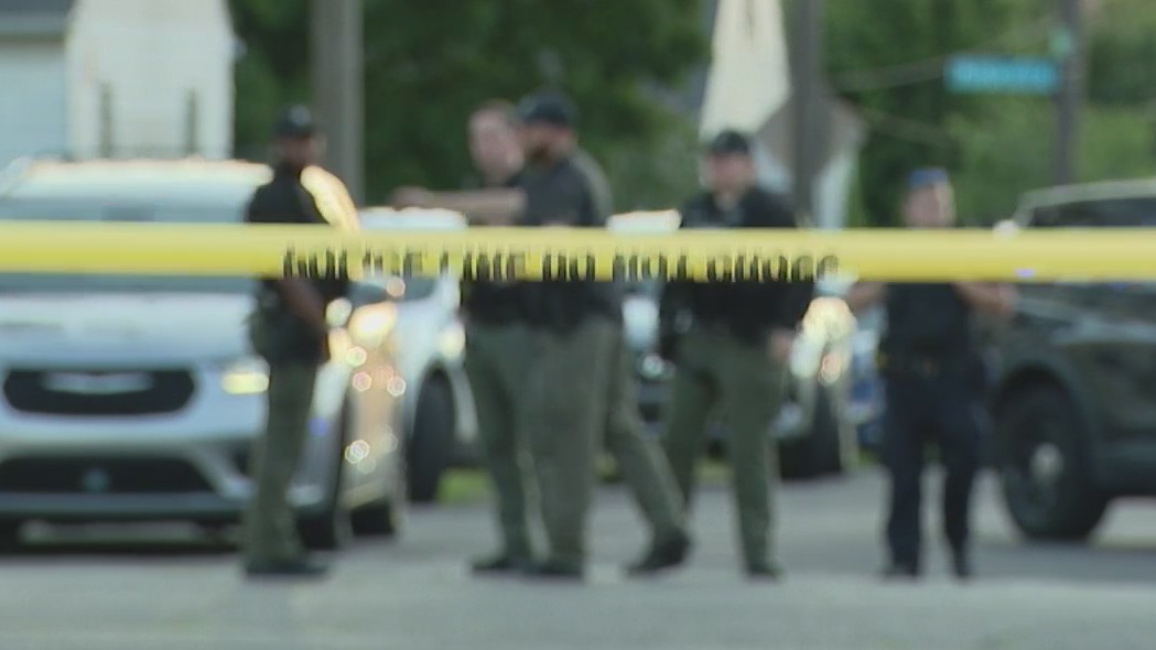 Three dead in possible Detroit murder-suicide