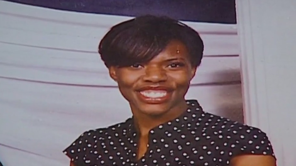 Family vows not to let cold case murder go