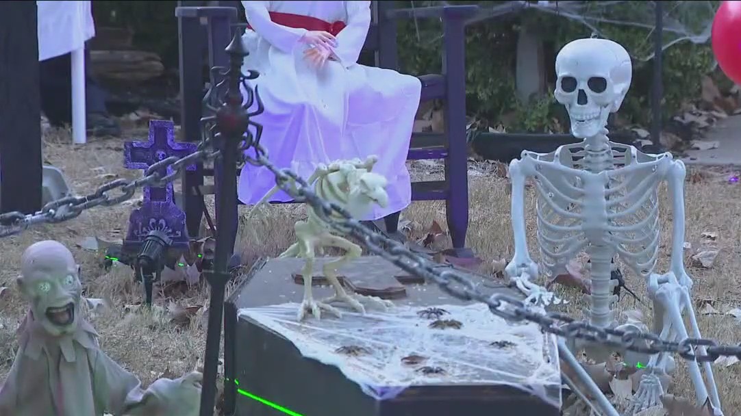 Kyle neighborhood gets in the Halloween spirit