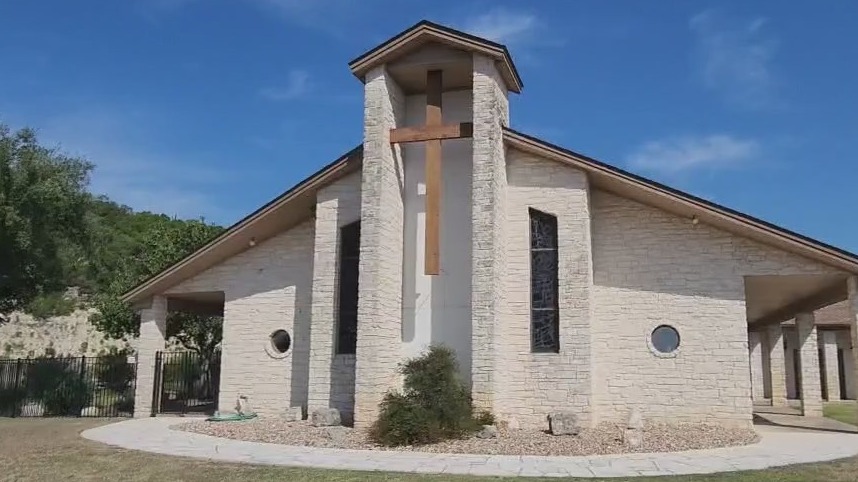 Police looking for man who stole from churches