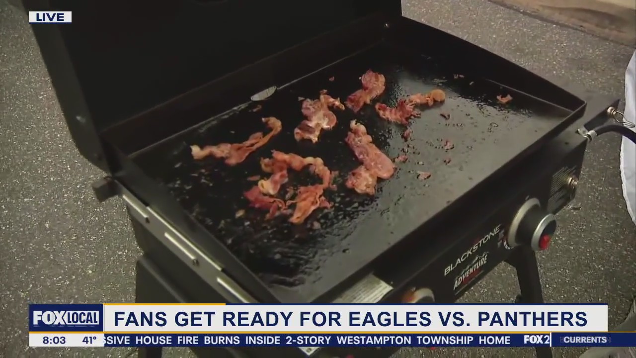 Fans get ready for Eagles to take on the Panthers