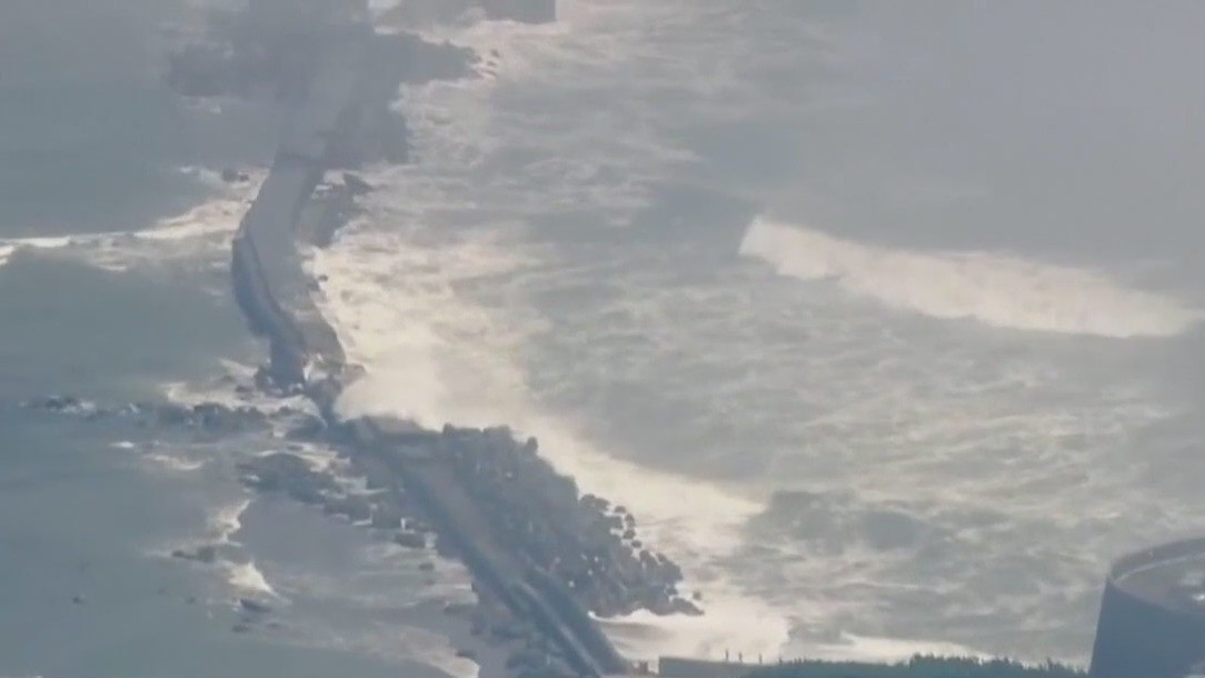 Russia earthquake: Tsunami warnings issued