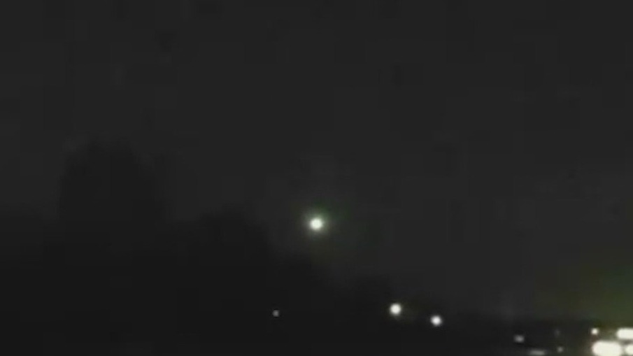 Elmhurst police officer tells how he caught a meteor on camera