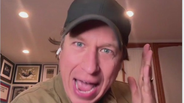 "Will it Play in Peoria?" Comedian Pete Holmes Talks Career Ahead of November 6 Ravinia Appearance