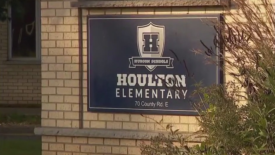 Hudson closing 2 elementary schools next year