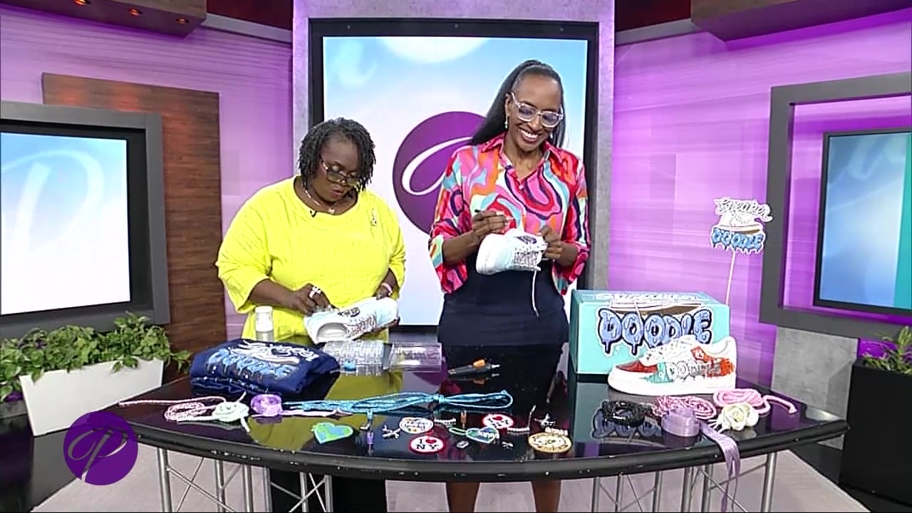 Portia: Handle Your Business #7: Sneaker Girls