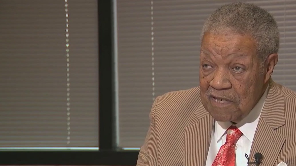 Judge halts $10K fine against Fulton County commission members