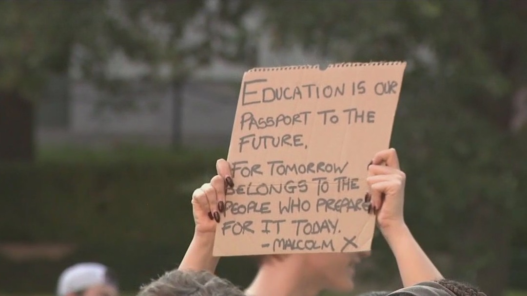 UT students protest Trump's education vision